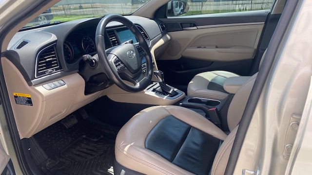 2017 Hyundai Elantra Image 9