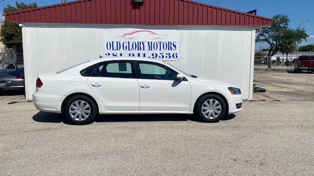 2012 Volkswagen Passat Image 5