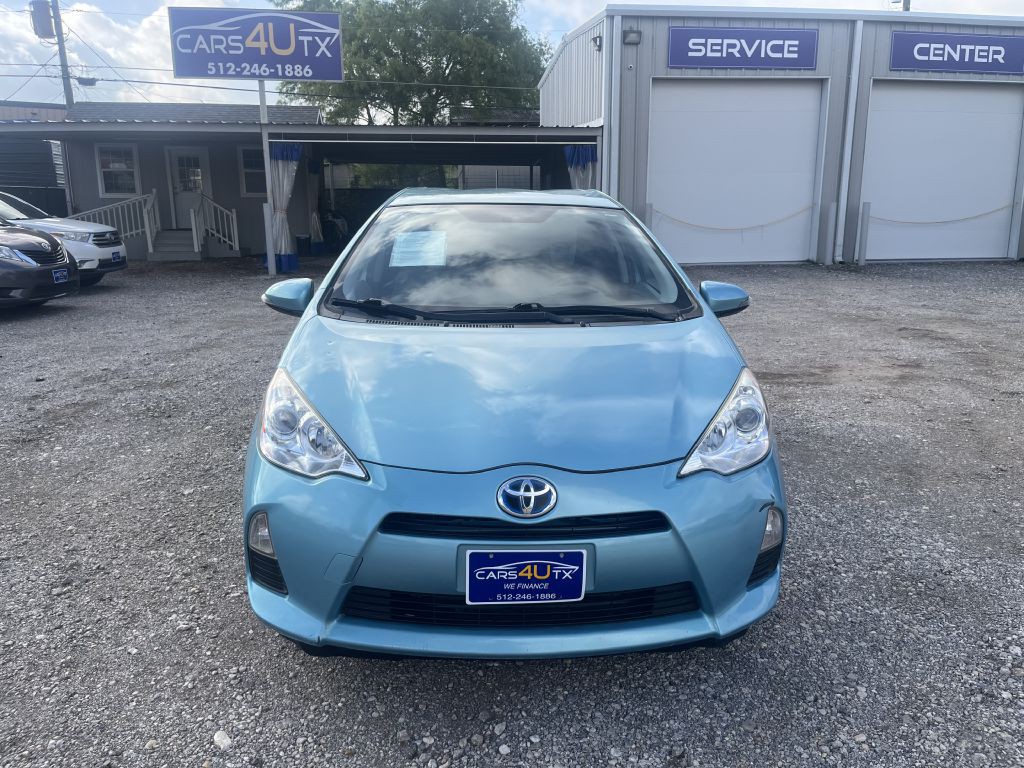 2014 Toyota Prius Image 4