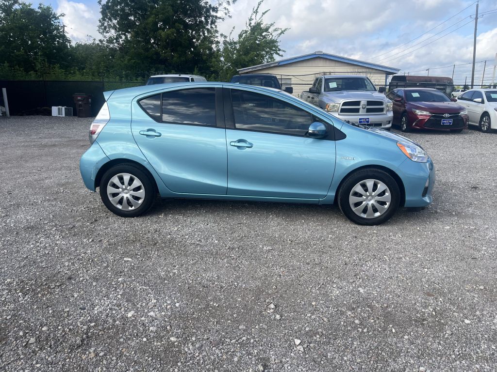 2014 Toyota Prius Image 7