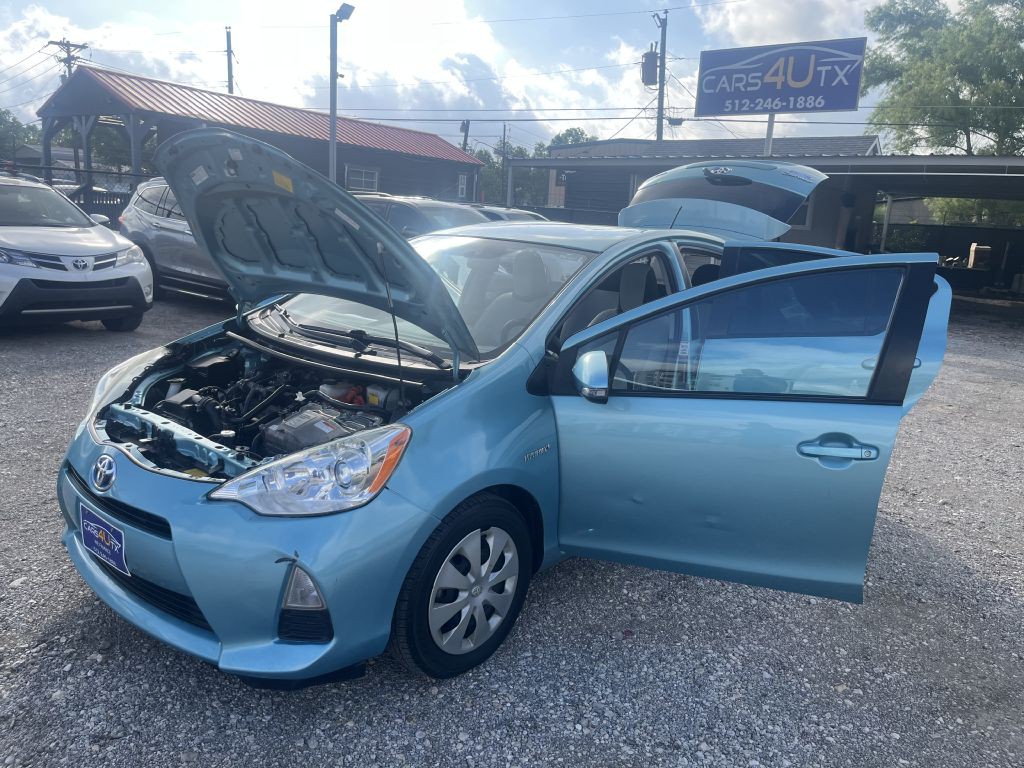 2014 Toyota Prius Image 31