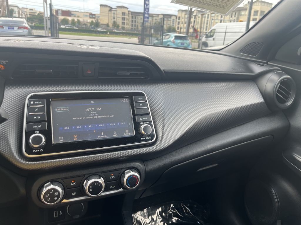 2020 Nissan Kicks Image 18