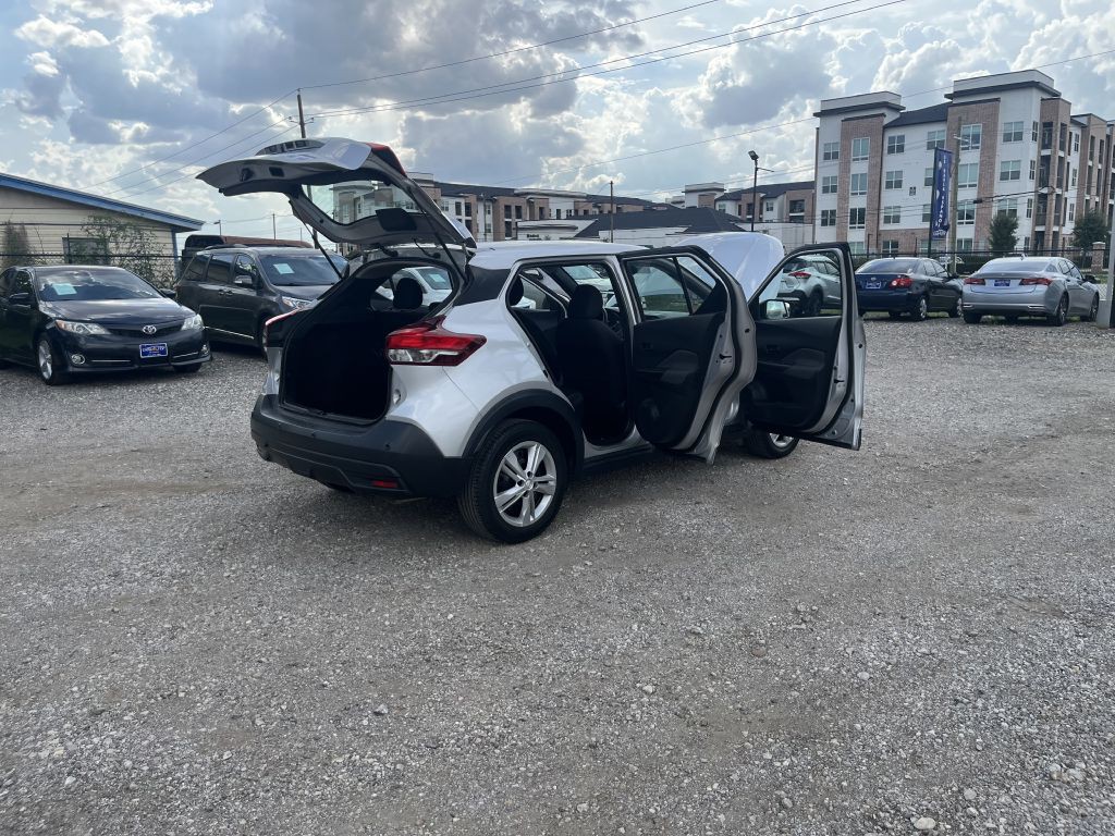 2020 Nissan Kicks Image 42