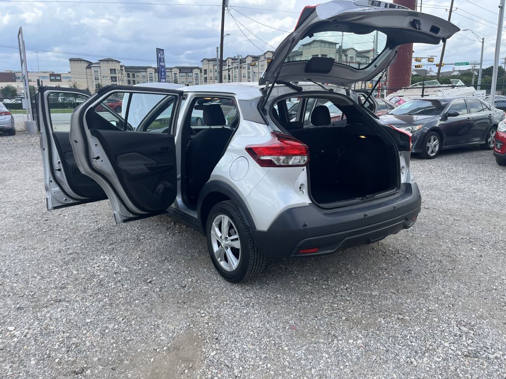 2020 Nissan Kicks Image 44