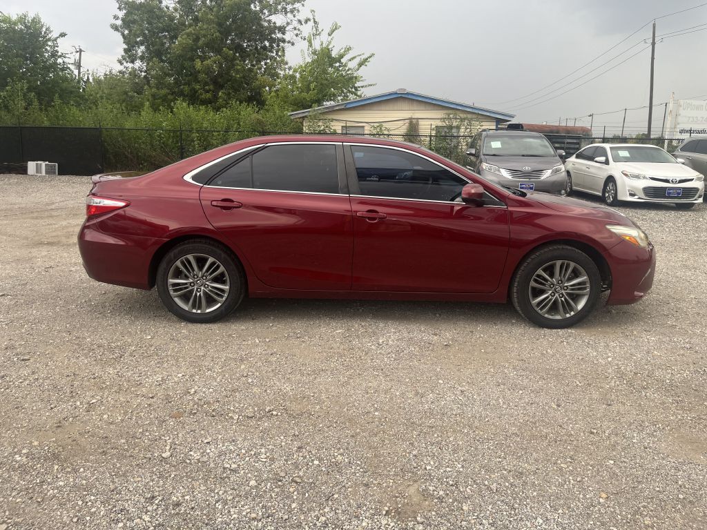 2017 Toyota Camry Image 5