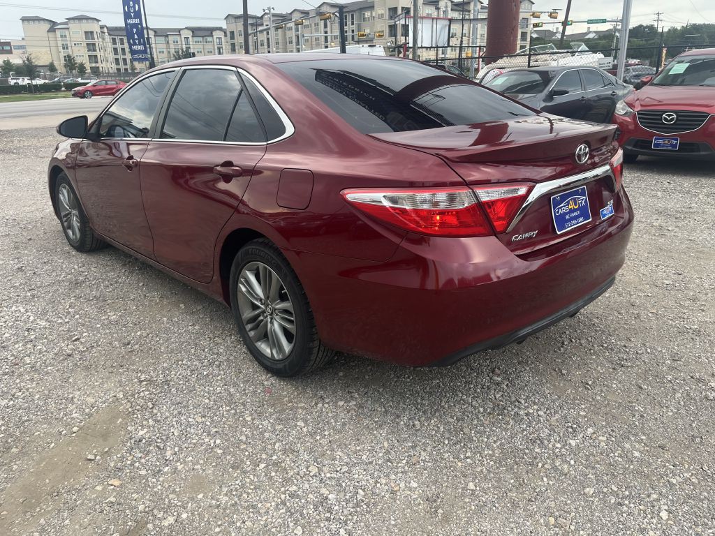 2017 Toyota Camry Image 10