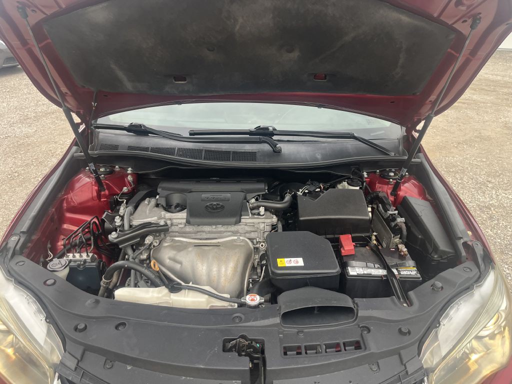 2017 Toyota Camry Image 30