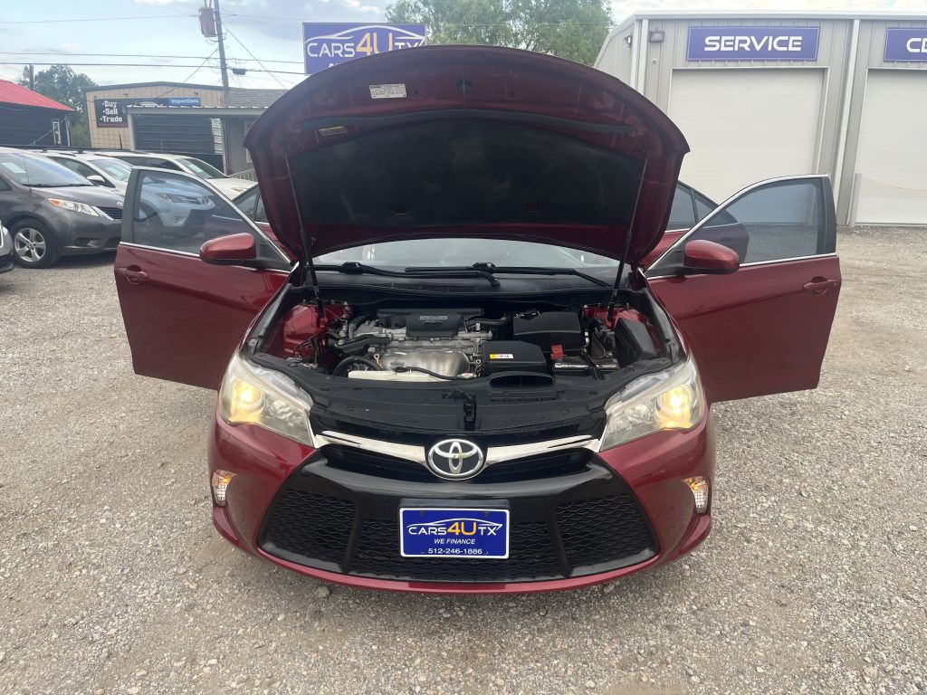 2017 Toyota Camry Image 35