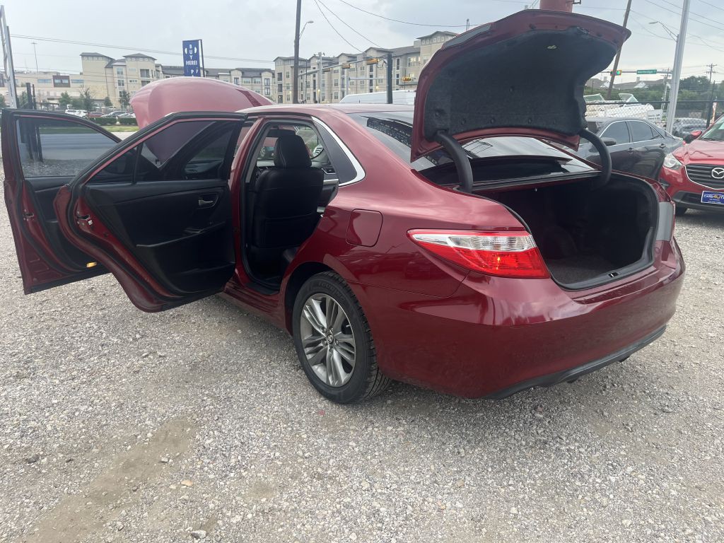 2017 Toyota Camry Image 40