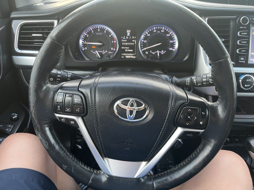 2014 Toyota Highlander Image 17