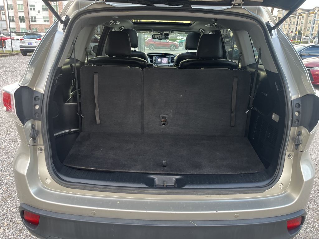 2014 Toyota Highlander Image 26