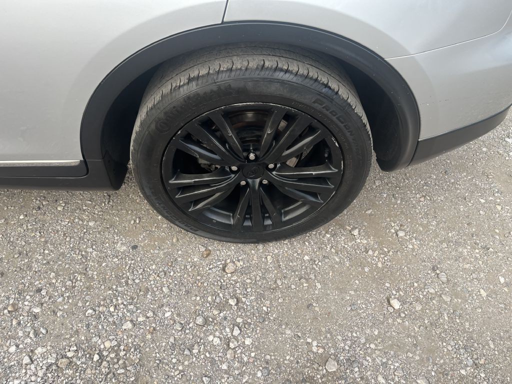 2011 INFINITI EX35 Image 9