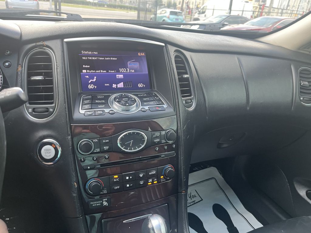 2011 INFINITI EX35 Image 14