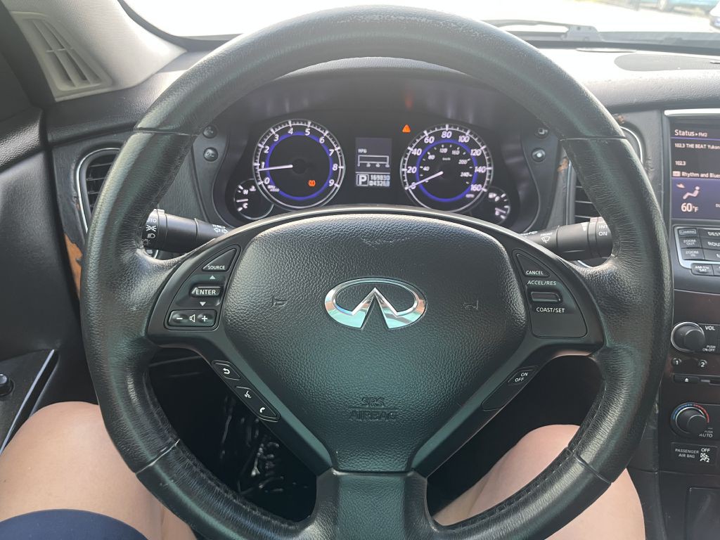 2011 INFINITI EX35 Image 15