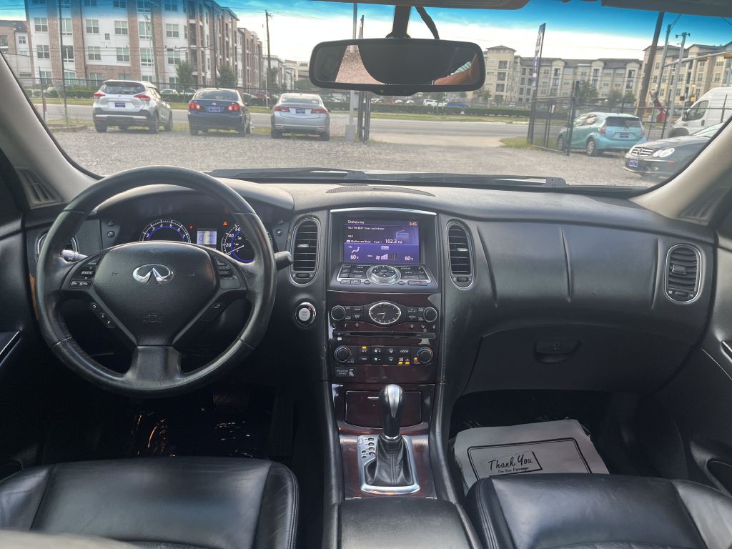 2011 INFINITI EX35 Image 18