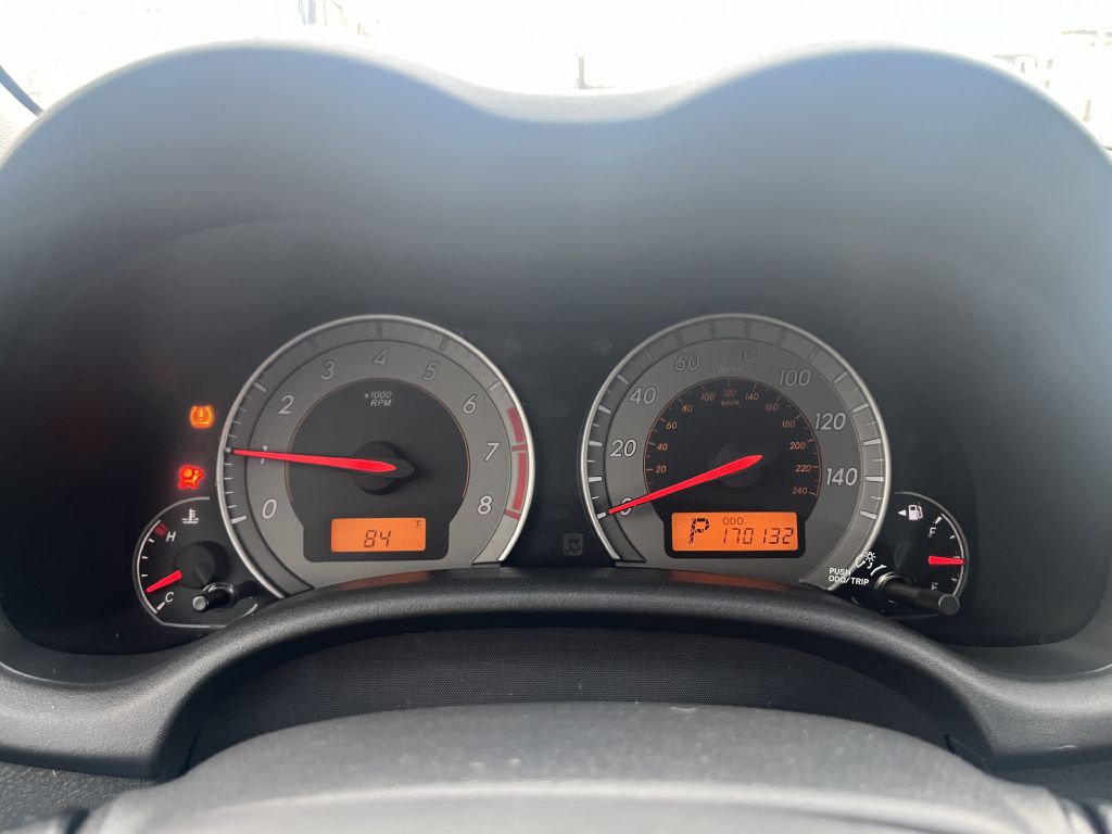 2010 Toyota Corolla Image 17