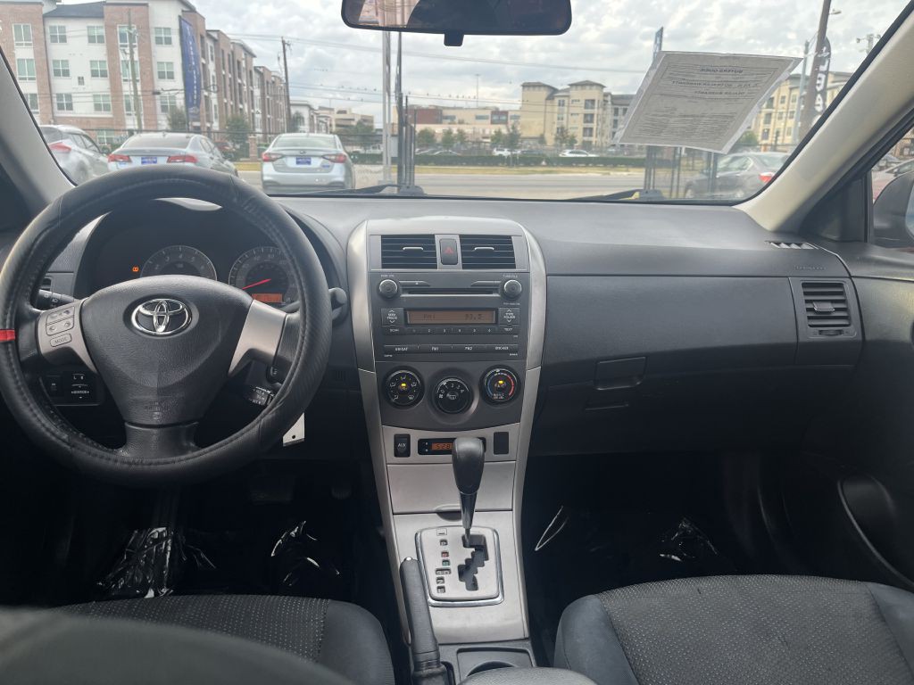 2010 Toyota Corolla Image 21