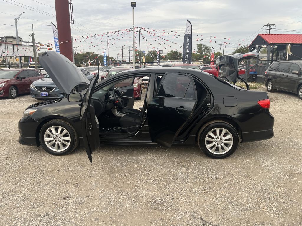 2010 Toyota Corolla Image 31