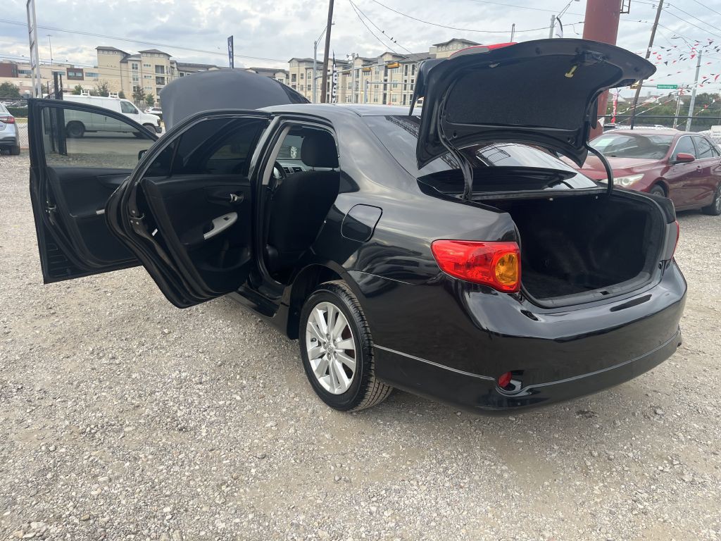 2010 Toyota Corolla Image 38