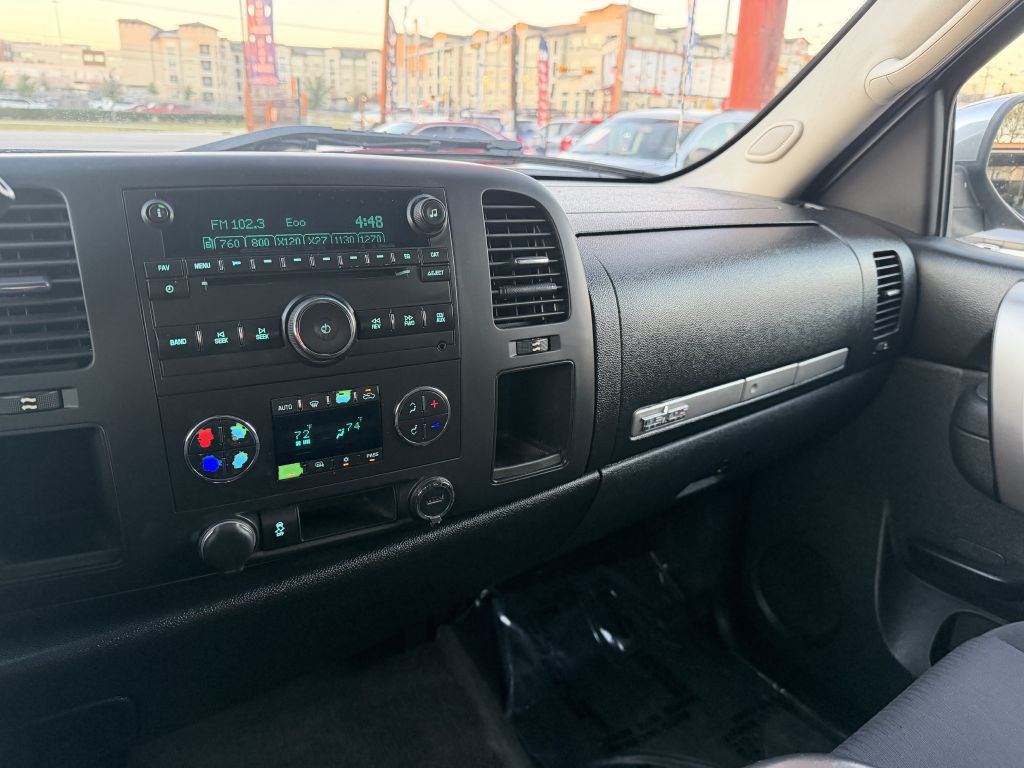 2013 Chevrolet Silverado 1500 Image 18