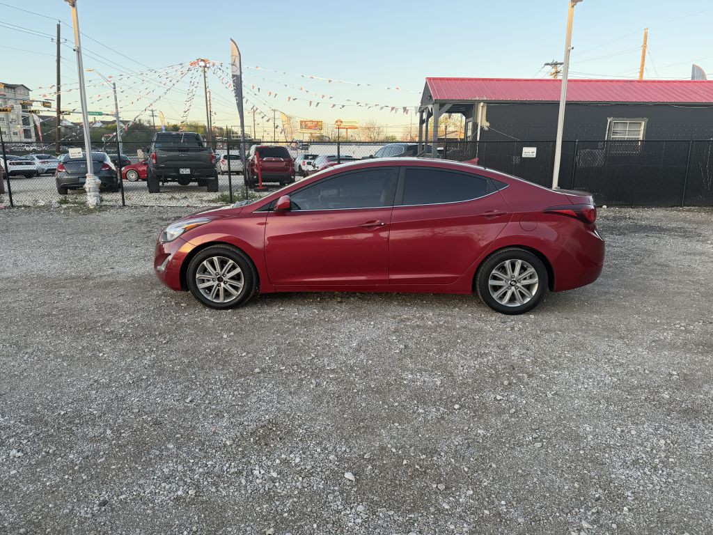 2015 Hyundai Elantra Image 2
