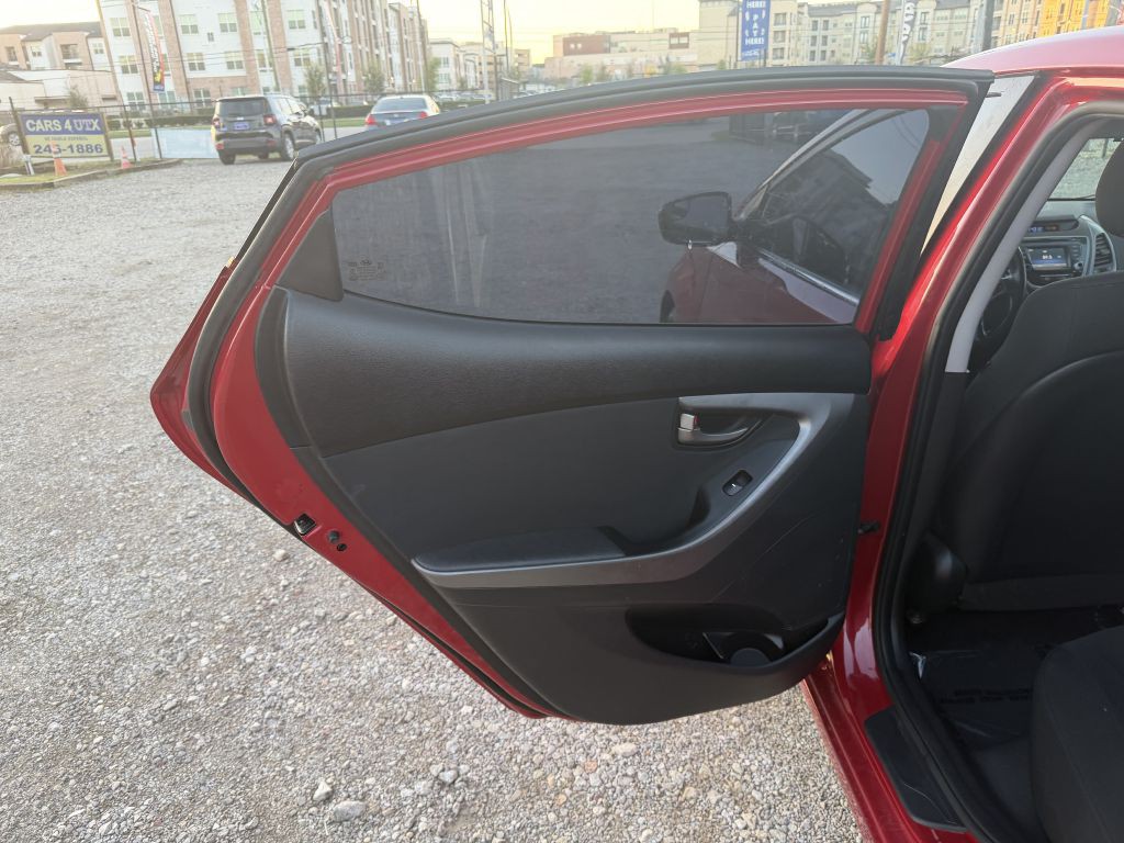 2015 Hyundai Elantra Image 18