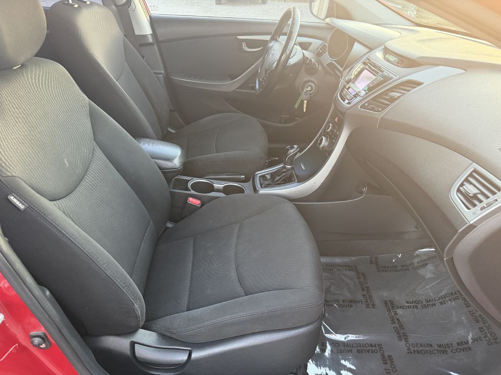 2015 Hyundai Elantra Image 26
