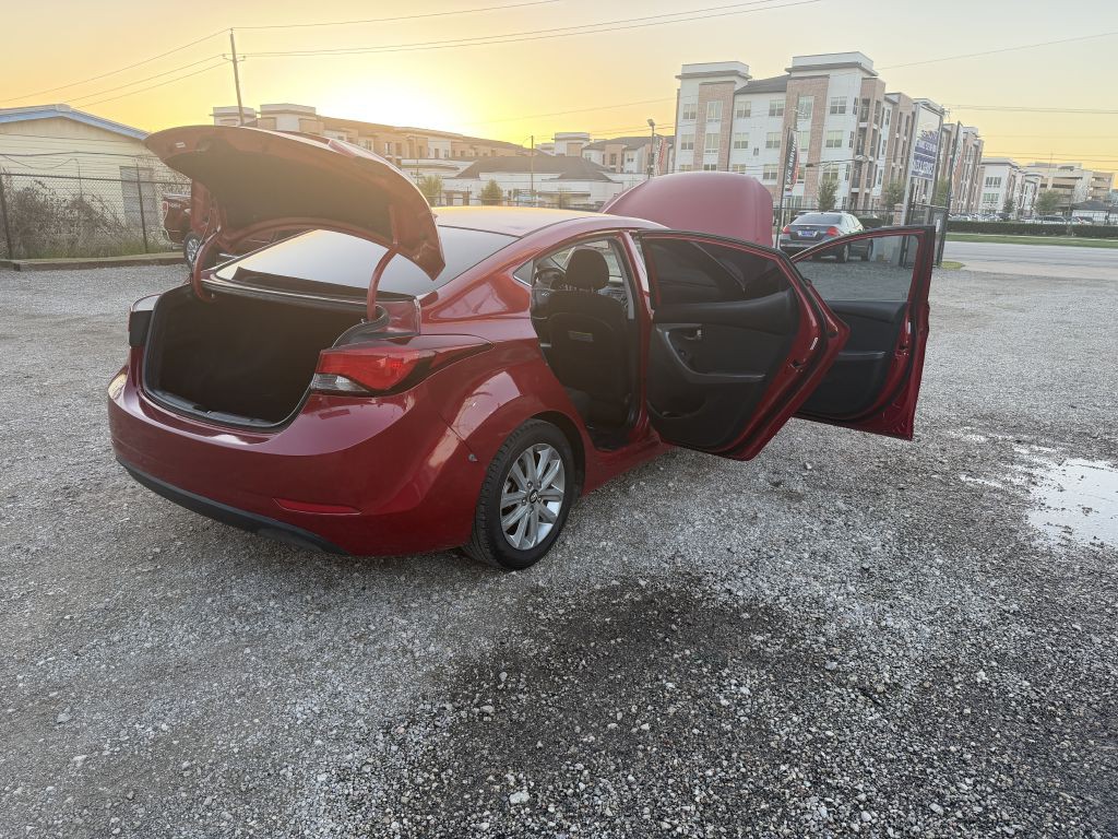2015 Hyundai Elantra Image 34