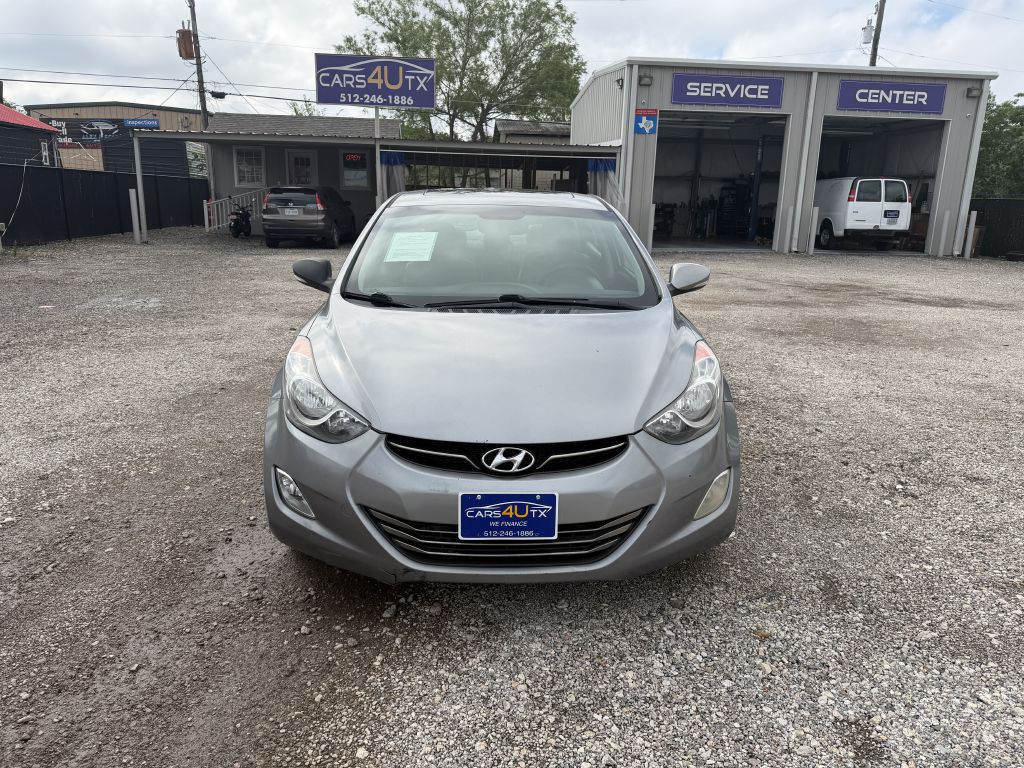 2013 Hyundai Elantra Image 2