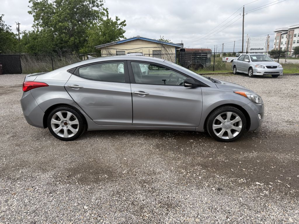 2013 Hyundai Elantra Image 5