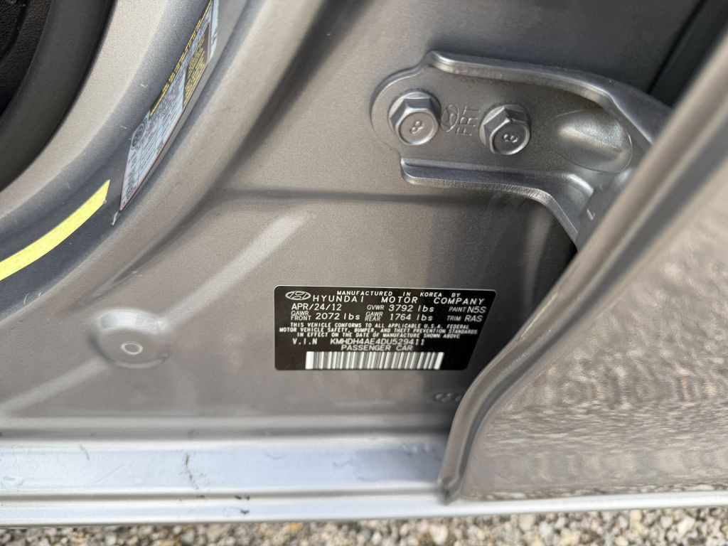 2013 Hyundai Elantra Image 13