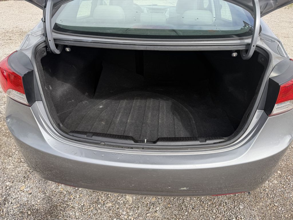 2013 Hyundai Elantra Image 20