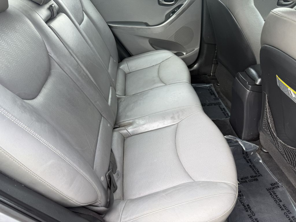 2013 Hyundai Elantra Image 22