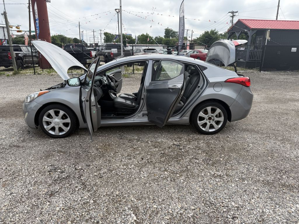 2013 Hyundai Elantra Image 26