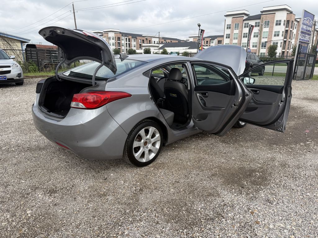 2013 Hyundai Elantra Image 30