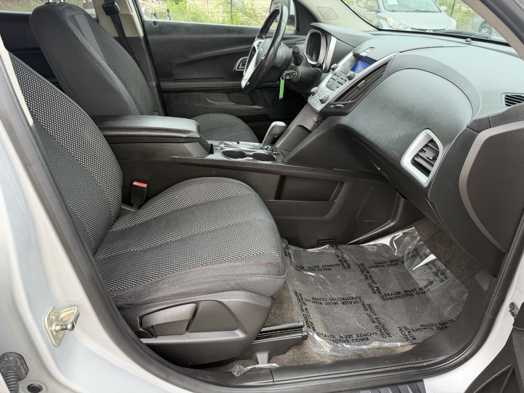 2011 Chevrolet Equinox Image 30