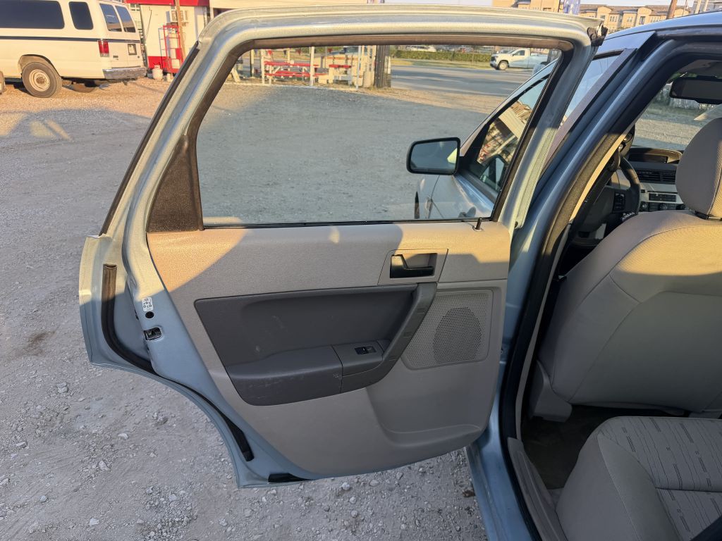 2008 Ford Focus Image 20