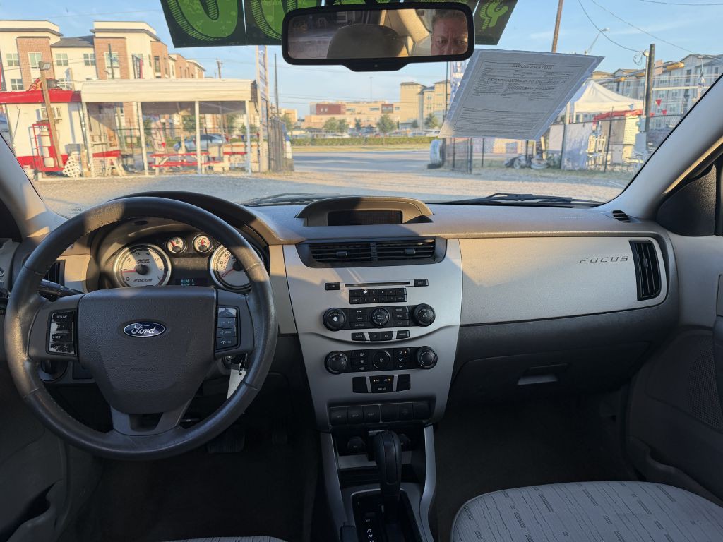 2008 Ford Focus Image 21