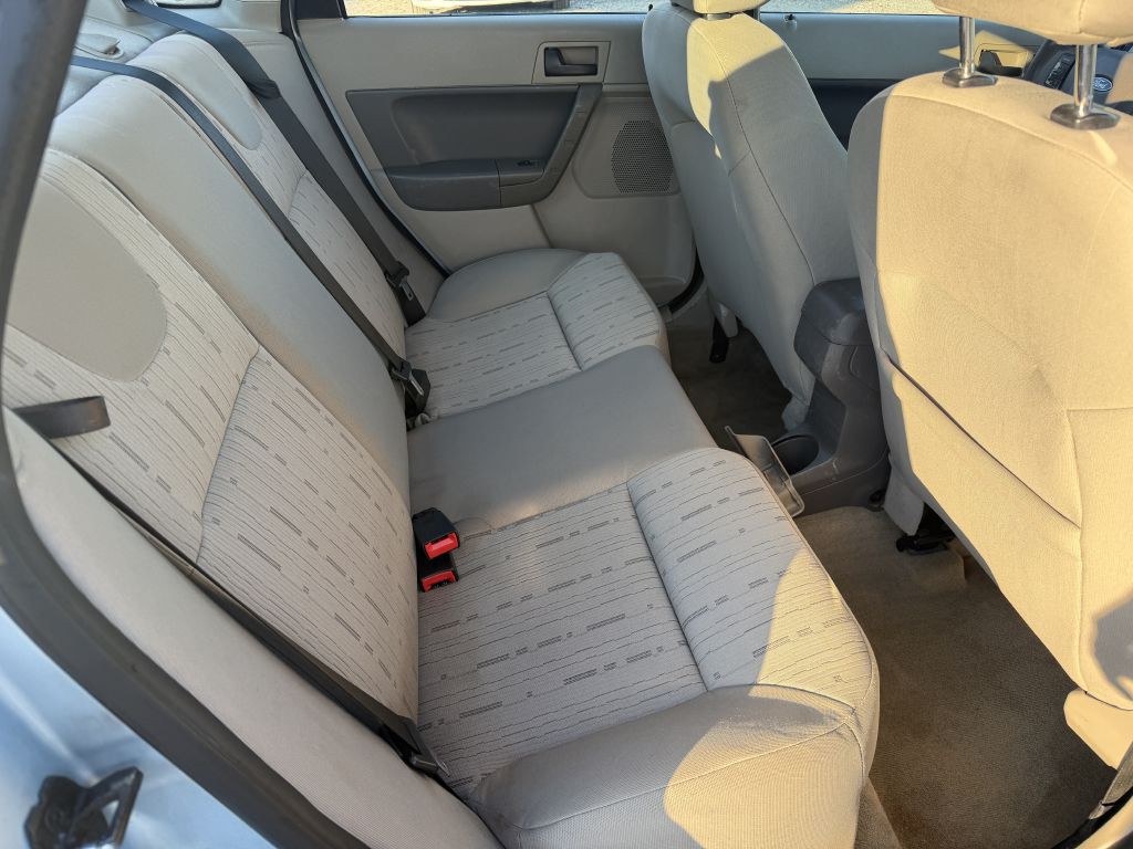 2008 Ford Focus Image 25