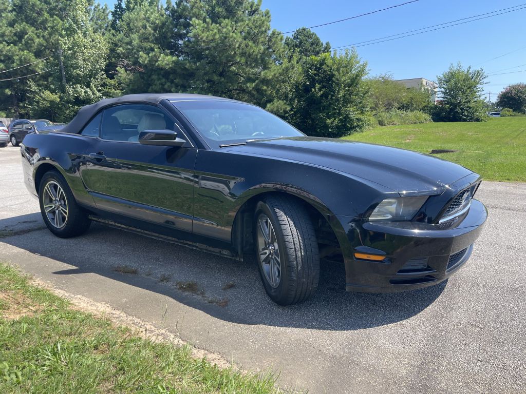 2013 Ford Mustang Image 12
