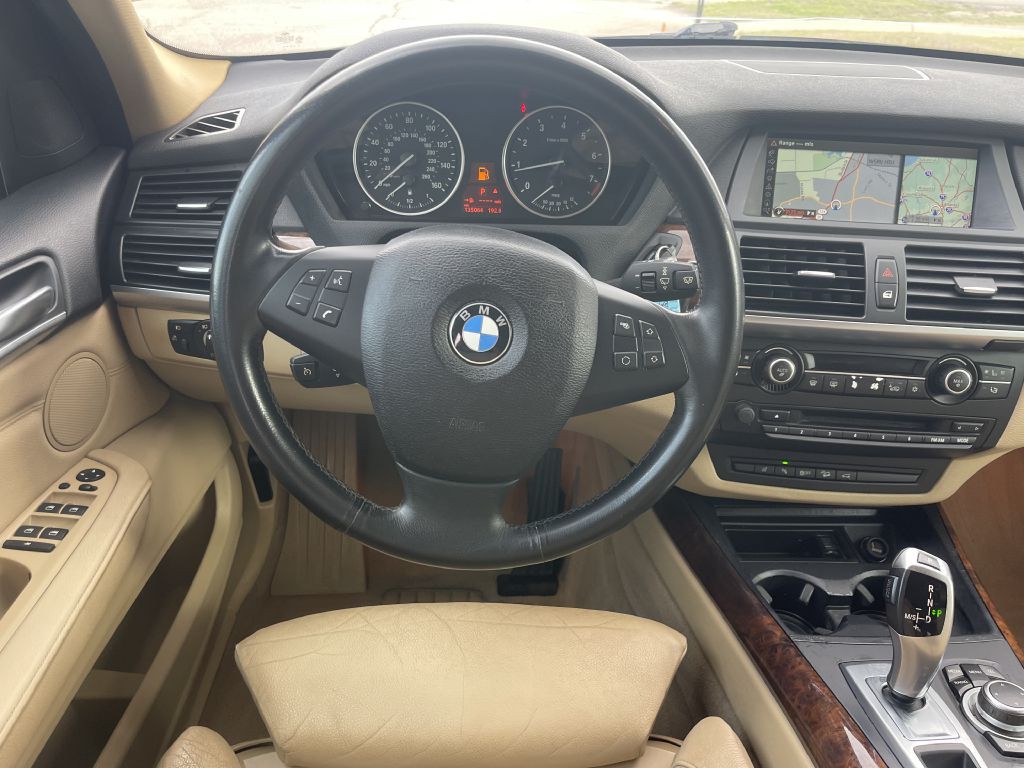 2013 BMW X5 Image 24