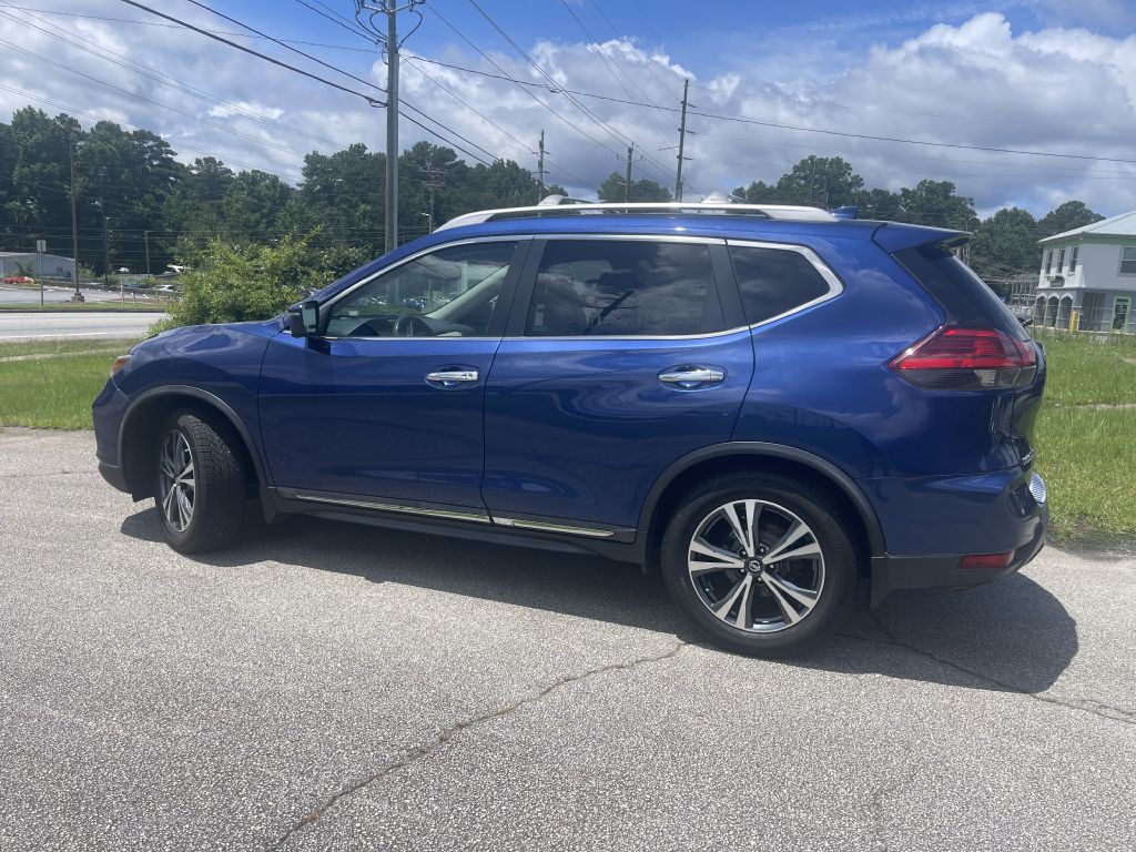 2017 Nissan Rogue Image 3