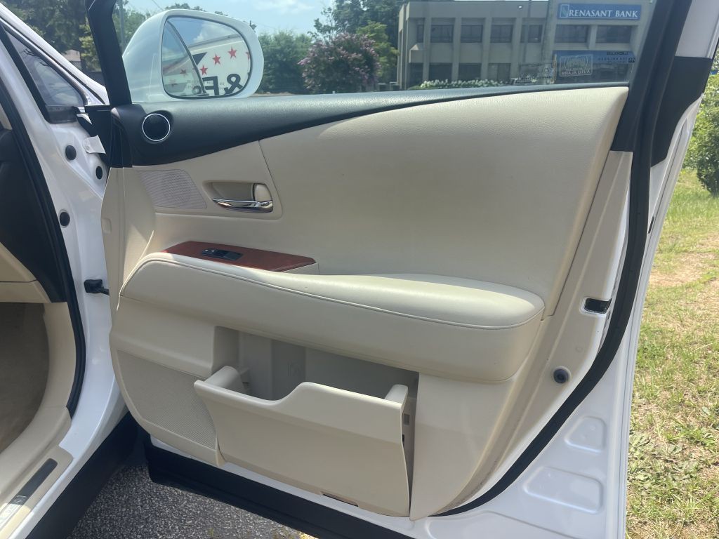 2010 Lexus RX Image 14