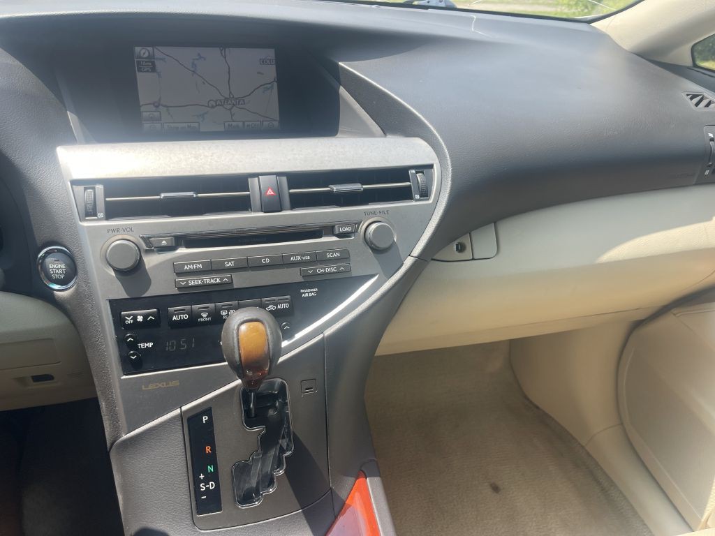 2010 Lexus RX Image 28