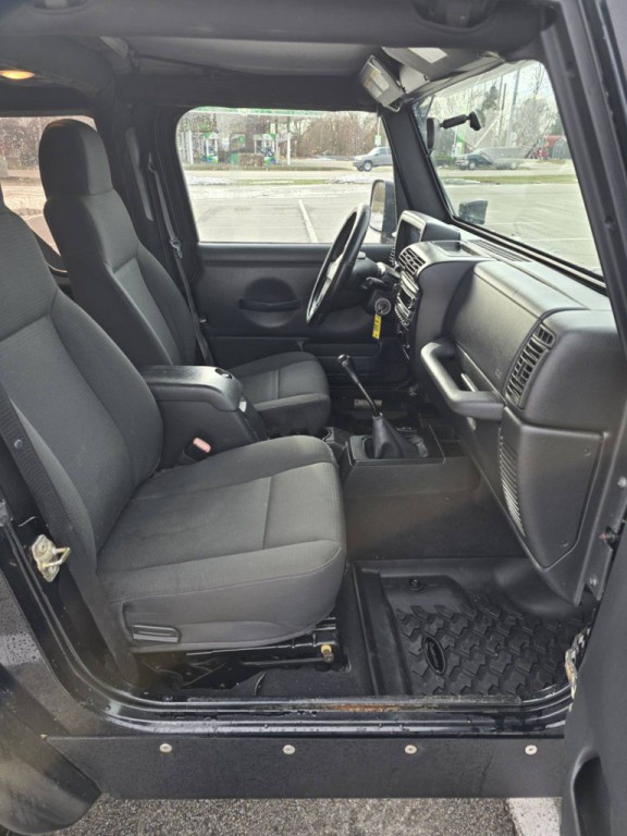 2006 Jeep Wrangler Image 13
