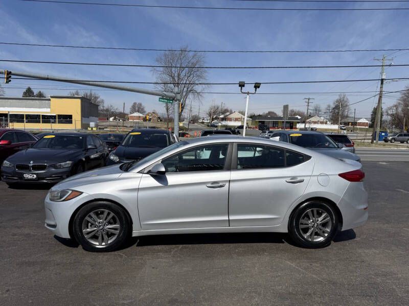 2017 Hyundai Elantra Image 5