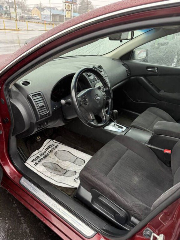 2012 Nissan Altima Image 10
