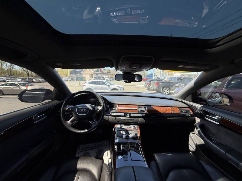 2013 Audi A8 Image 11