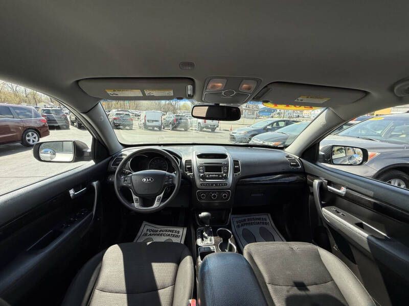 2014 Kia Sorento Image 11