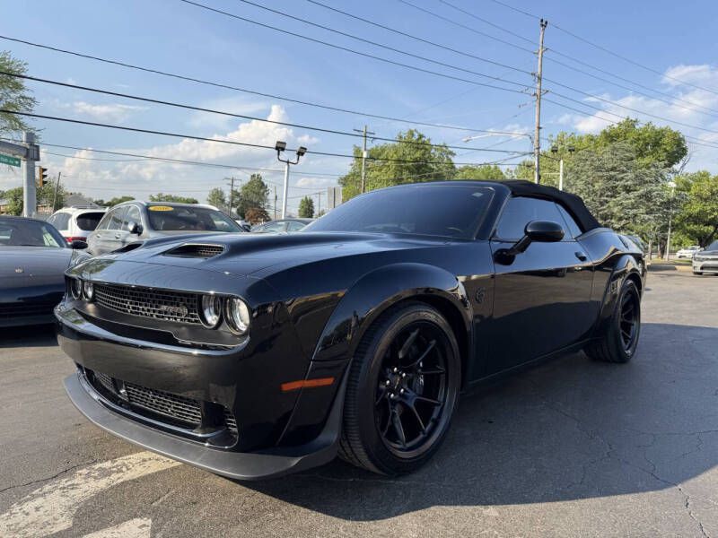 2023 Dodge Challenger Image 1